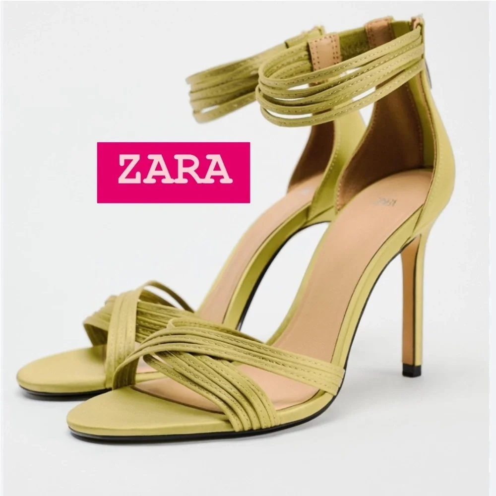 VIRAL NEW ! ZARA Vacation LEATHER SANDALS SIZE 7.5
🚨FIRM PRICE NO DISCOUNT - Picture 1 of 5